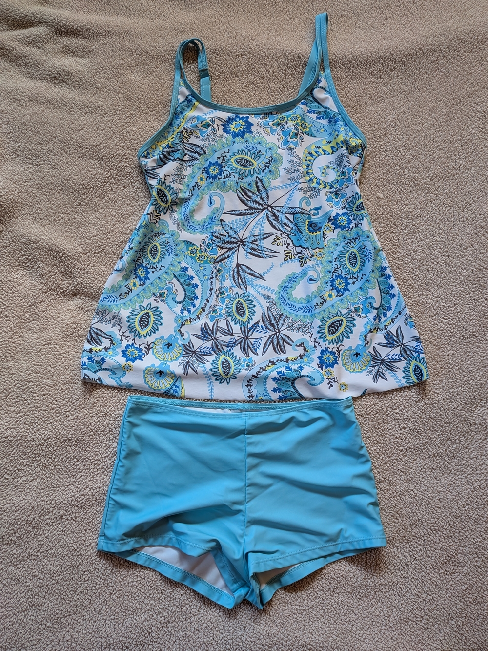 NWOT Sz M Paisley Tankini